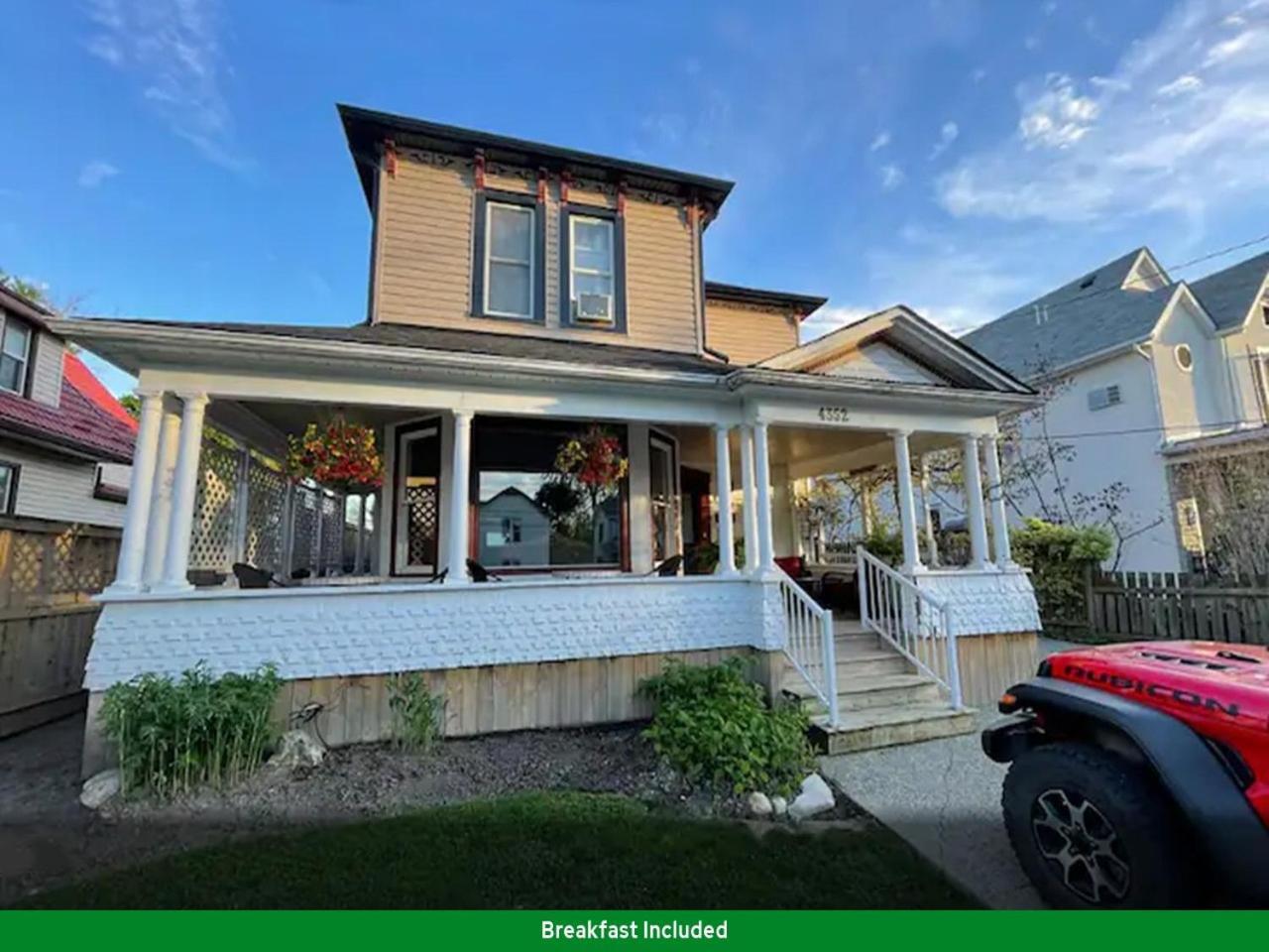 Perfection Near The River - 4 Bedroom Complimentary Breakfast Delivered Daily To The Niagara Falls